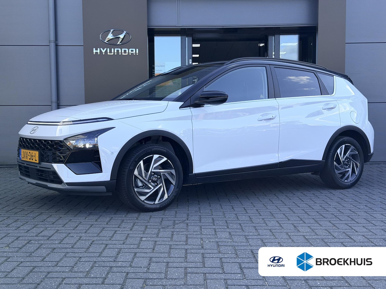 Hyundai Bayon - 1.0 T-GDI Premium Automaat / Automaat / LED Verlichting / Stoel- & Stuurverwarming / Keyle - AutoWereld.nl