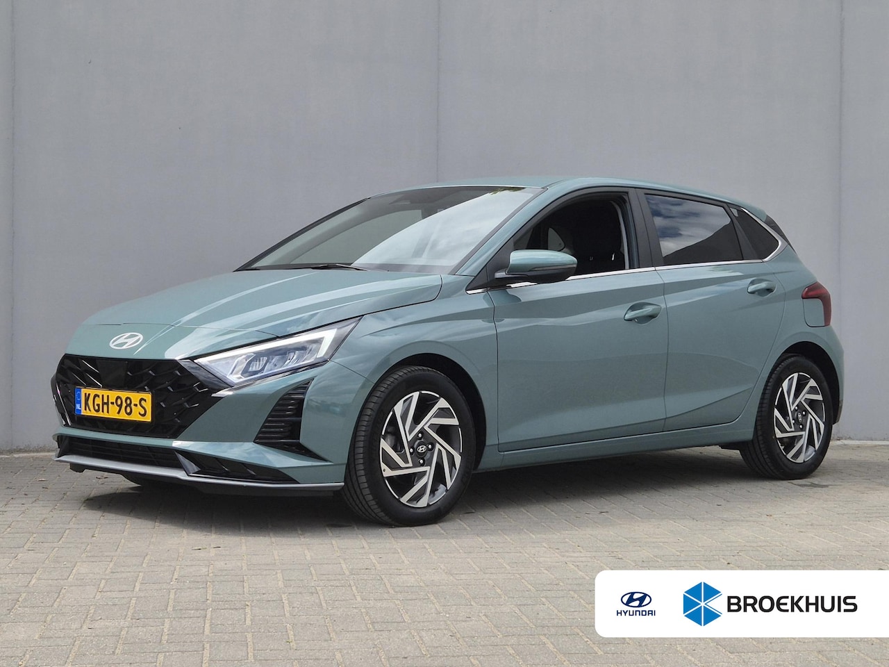 Hyundai i20 - 1.0 T-GDI Premium / Fabrieksgarantie tot 03-2030 / Dealer onderhouden / Stuur- & Stoel ver - AutoWereld.nl