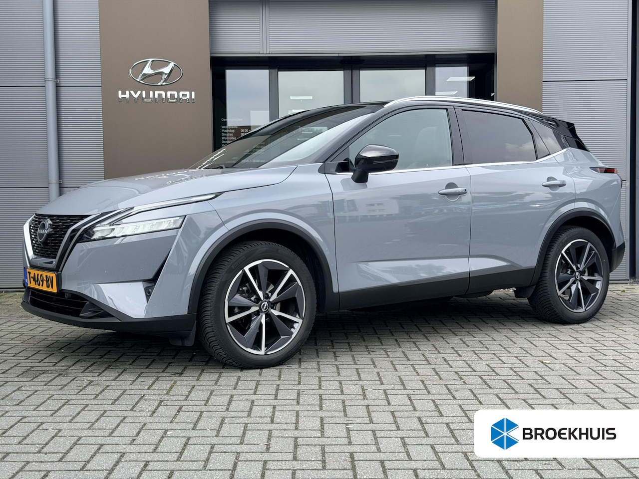 Nissan Qashqai - 1.3 MHEV Tekna / Trekhaak 1.400 KG / NL Auto / Voorruitverwarming / Panoramadak / Stoel- & - AutoWereld.nl