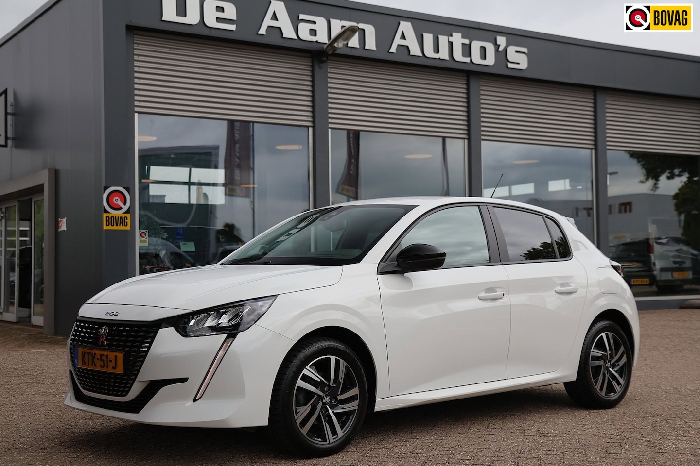 Peugeot 208 - 1.2 PureTech Camera Carplay Stoelverwarming - AutoWereld.nl