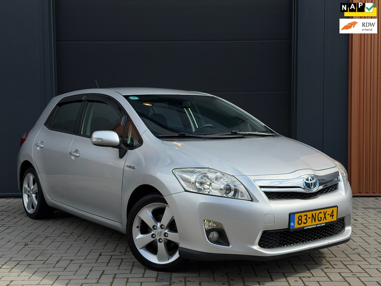 Toyota Auris - 1.8 Full Hybrid Dynamic|Automaat|Camera|Bluetooth|Cruise Control|Climate Control - AutoWereld.nl