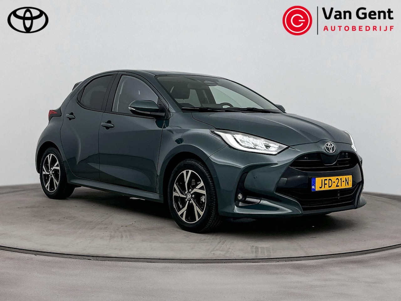 Toyota Yaris - 1.5 Hybrid 115 Dynamic | Apple Carplay / Android Auto | Dodehoek detectie | Parkeersensore - AutoWereld.nl