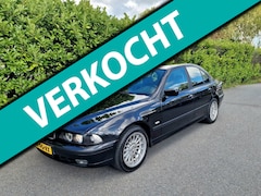 BMW 5-serie - 523i Executive Automaat Apple CarPlay Airco