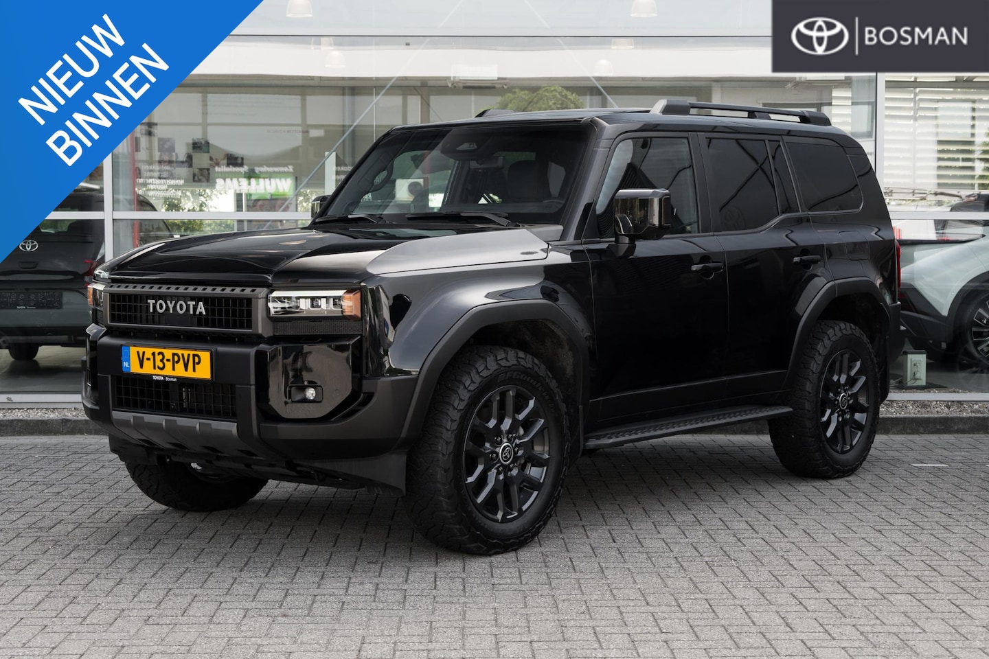Toyota Land Cruiser - 2.8 D-4D Standard Roof Window Van Navigator 2.8 D-4D Standard Roof Window Van Navigator - AutoWereld.nl