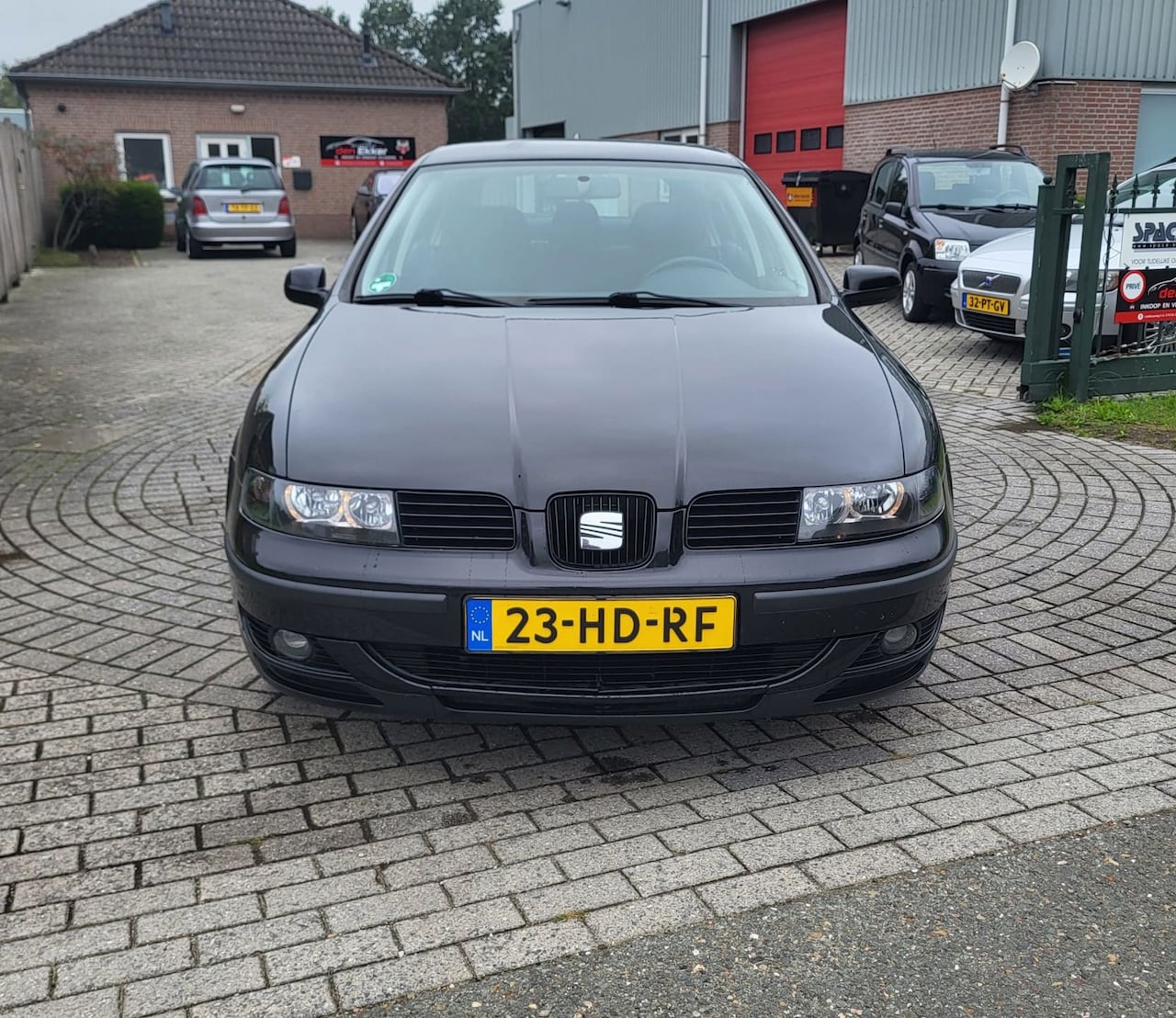 SEAT Leon - 1.6-16V Sport 1.6-16V Sport, Airco, CruisC, Trekhaak, 5-drs! - AutoWereld.nl