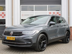 Volkswagen Tiguan - 1.5 TSI Sport Business /NAVI/Camera/19'LM/Keyless/ACC/Carplay/LED/PDC/Keyless/Stuurverwarm