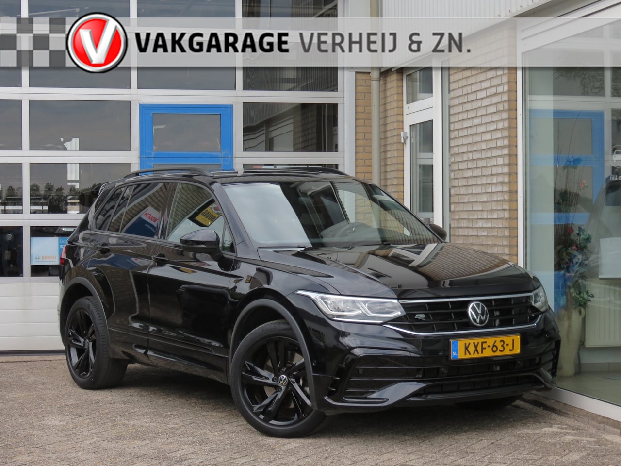 Volkswagen Tiguan - 1.4 TSI eHybrid R-LINE Business+ Camera|CarPlay|Navi|Clima|Ad. Cruise|LED|DAB+|Travel Assi - AutoWereld.nl