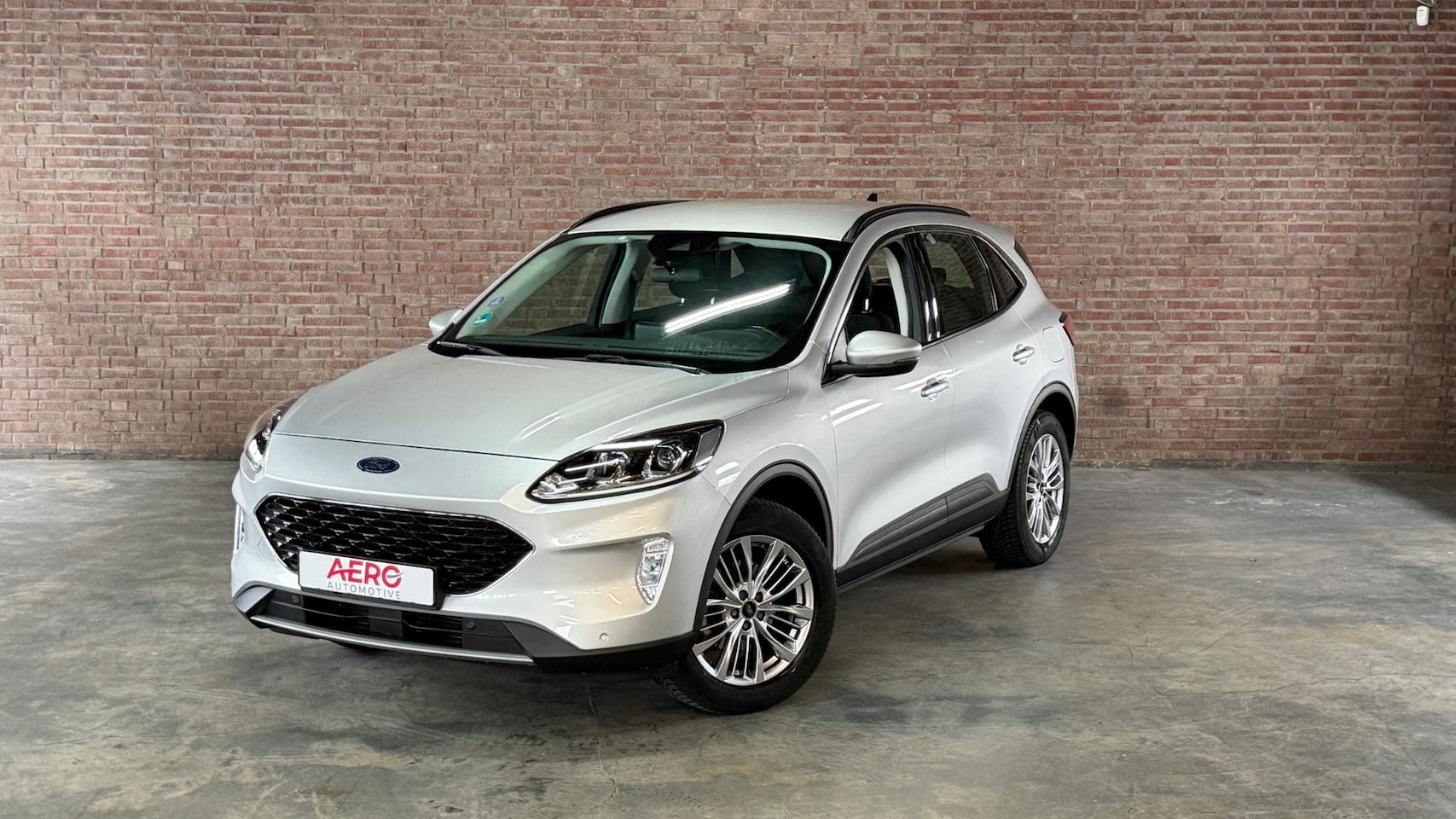 Ford Kuga - 1.5 EcoBoost Trend Navi / Carplay / Trekhaak / PDC / LMV - AutoWereld.nl