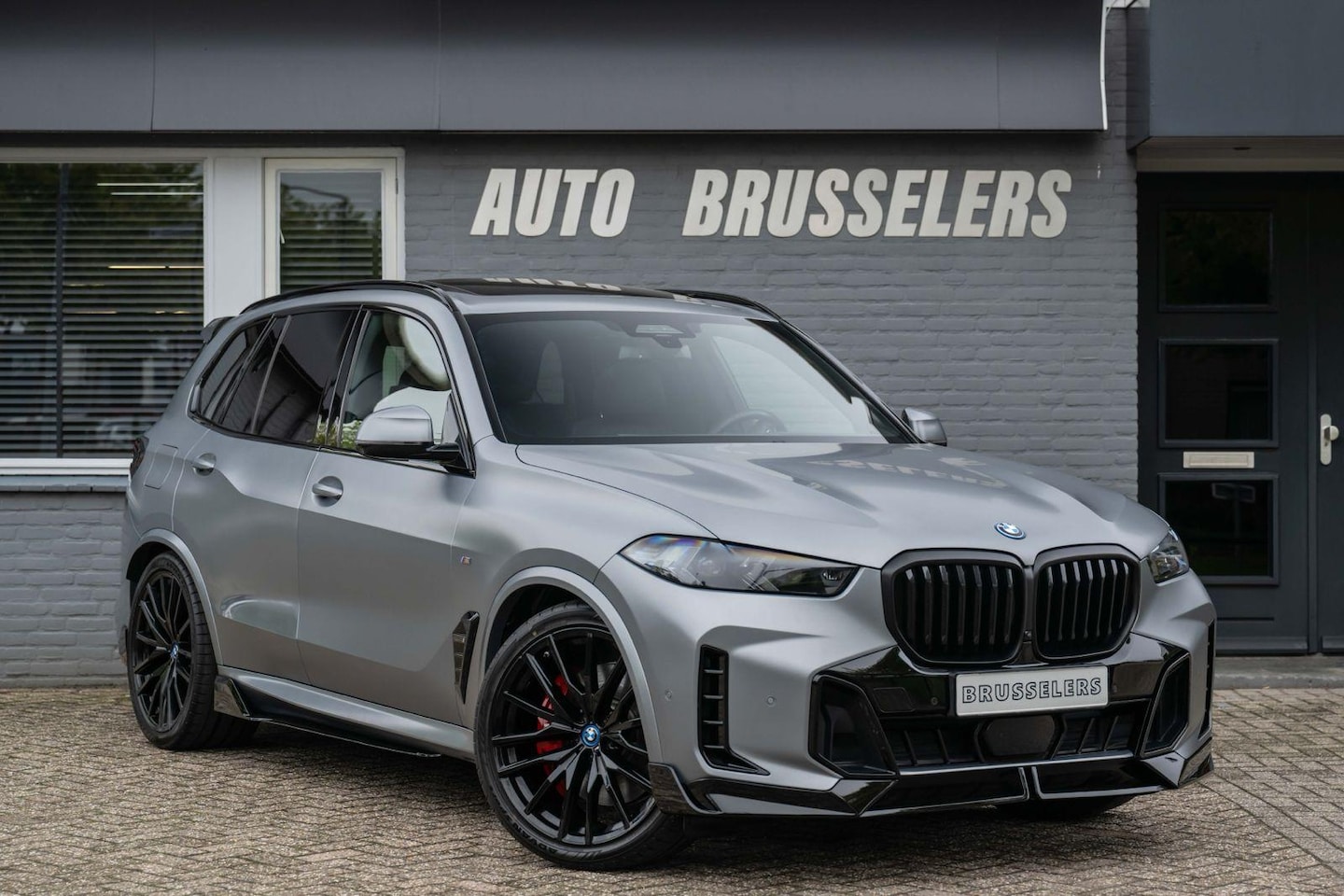 BMW X5 - xDrive50e Mega Beuker Frozen zilver.... - AutoWereld.nl