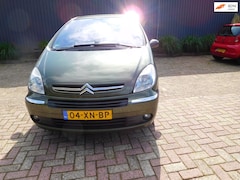 Citroën Xsara Picasso - 2.0i-16V Caractèren net grote beurt gehad van 800 euro rekening aanwezig