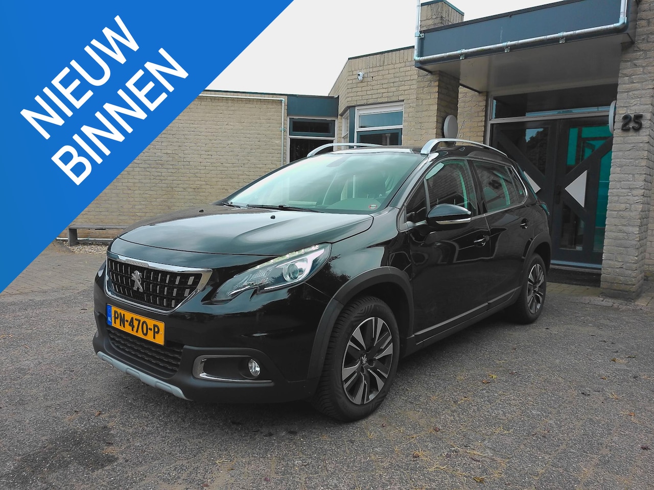 Peugeot 2008 - 1.2 PureTech Allure AUTOMAAT|PANO|LEDER|NAVI! - AutoWereld.nl