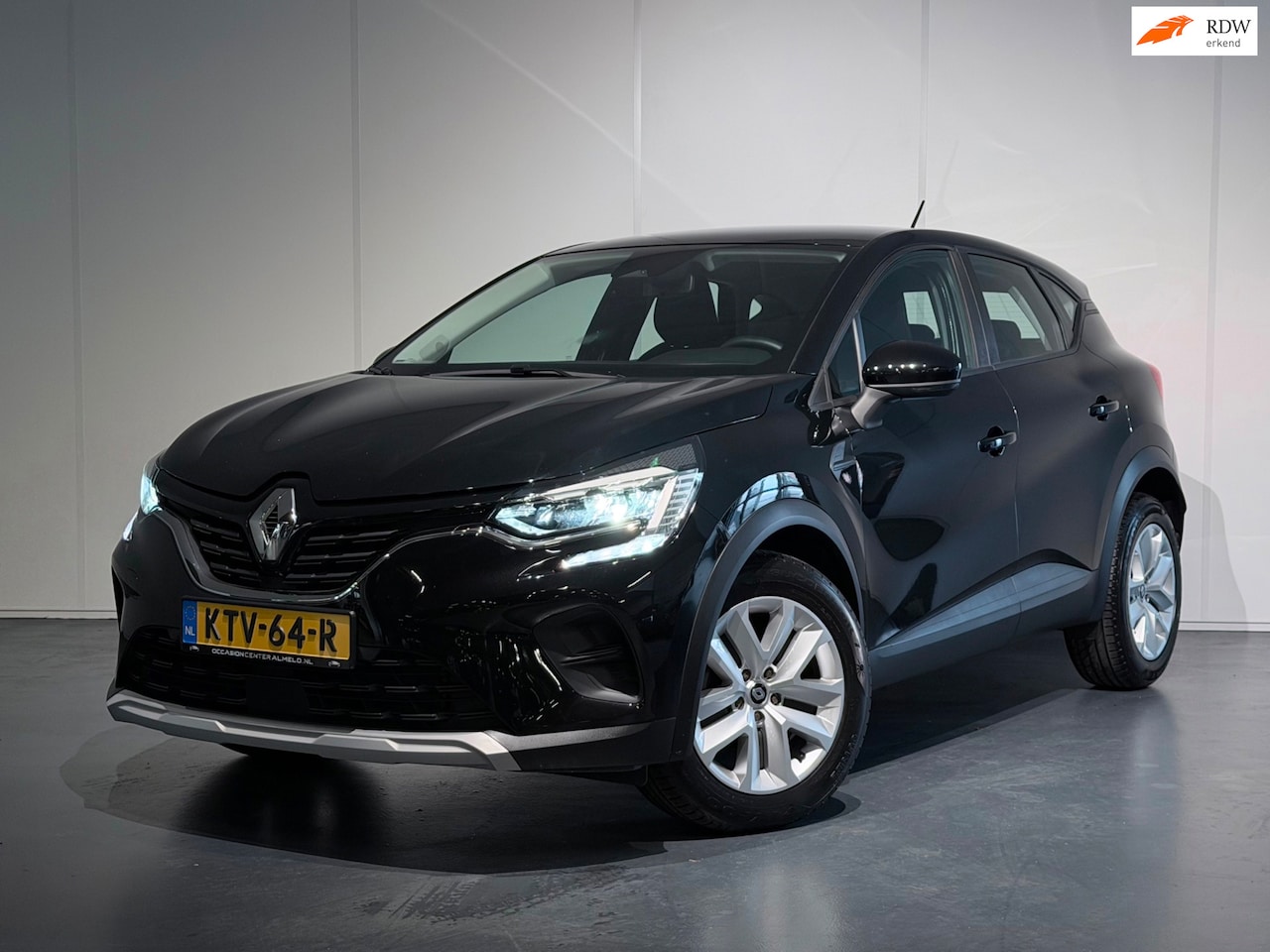 Renault Captur - 1.0 TCe 90 Intens /Clima/Cruise/PDC/LaneAss/LED/Keyless/CarPlay/LMV - AutoWereld.nl