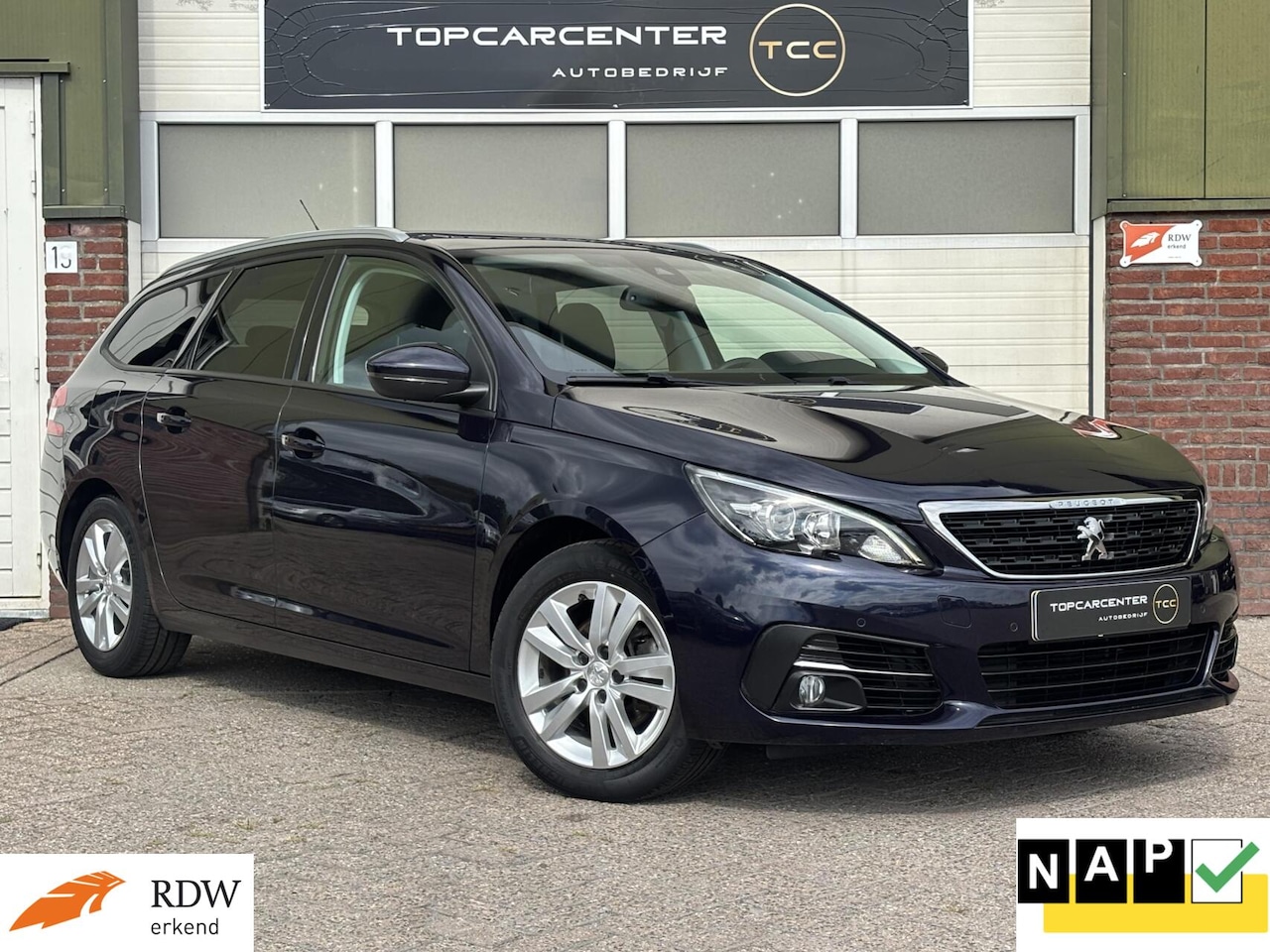 Peugeot 308 SW - 1.2 Blue Lease Executive/PANO/TREKH/APK/NAP - AutoWereld.nl