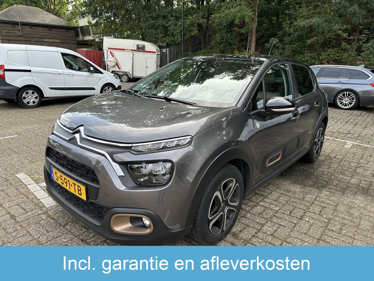Citroën C3 - 1.2 PureTech C-Series All-in Prijs Foto's volgen Eurorepar - AutoWereld.nl