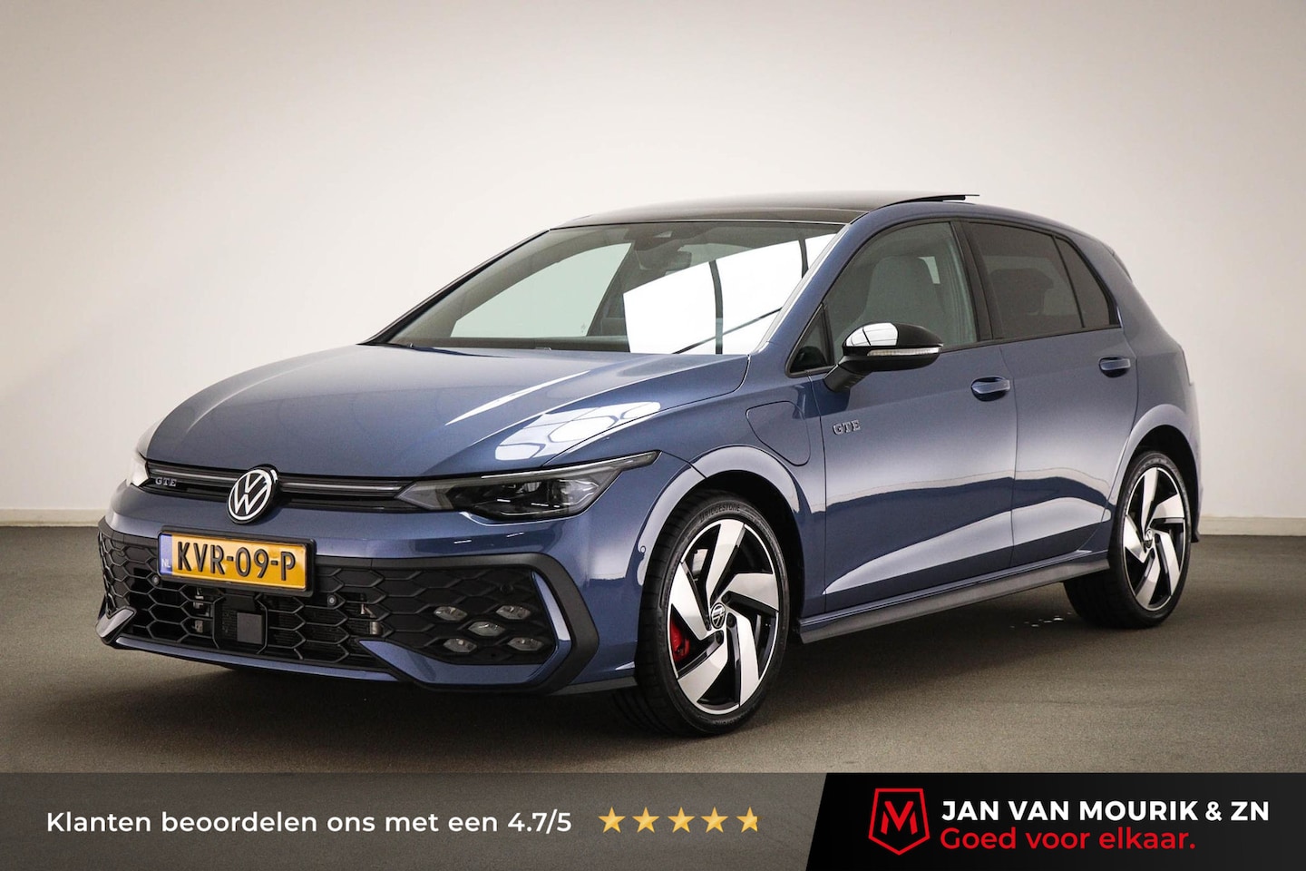 Volkswagen Golf - 1.5 eHybrid GTE | LEDER | PANORAMADAK | HEAD UP | STOELVENTILATIE | STUURVERWARMING | TREK - AutoWereld.nl