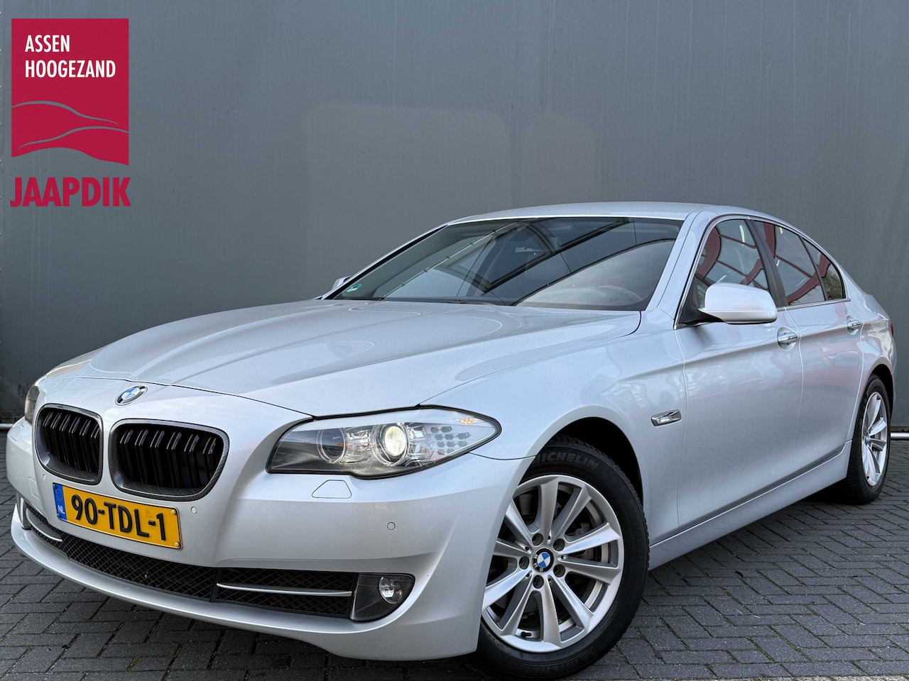 BMW 5-serie - BWJ 2012 523i 204 PK High Executive AUTOMAAT | ELEK. TREKHAAK | FULL LED | LEDER | STOELVE - AutoWereld.nl