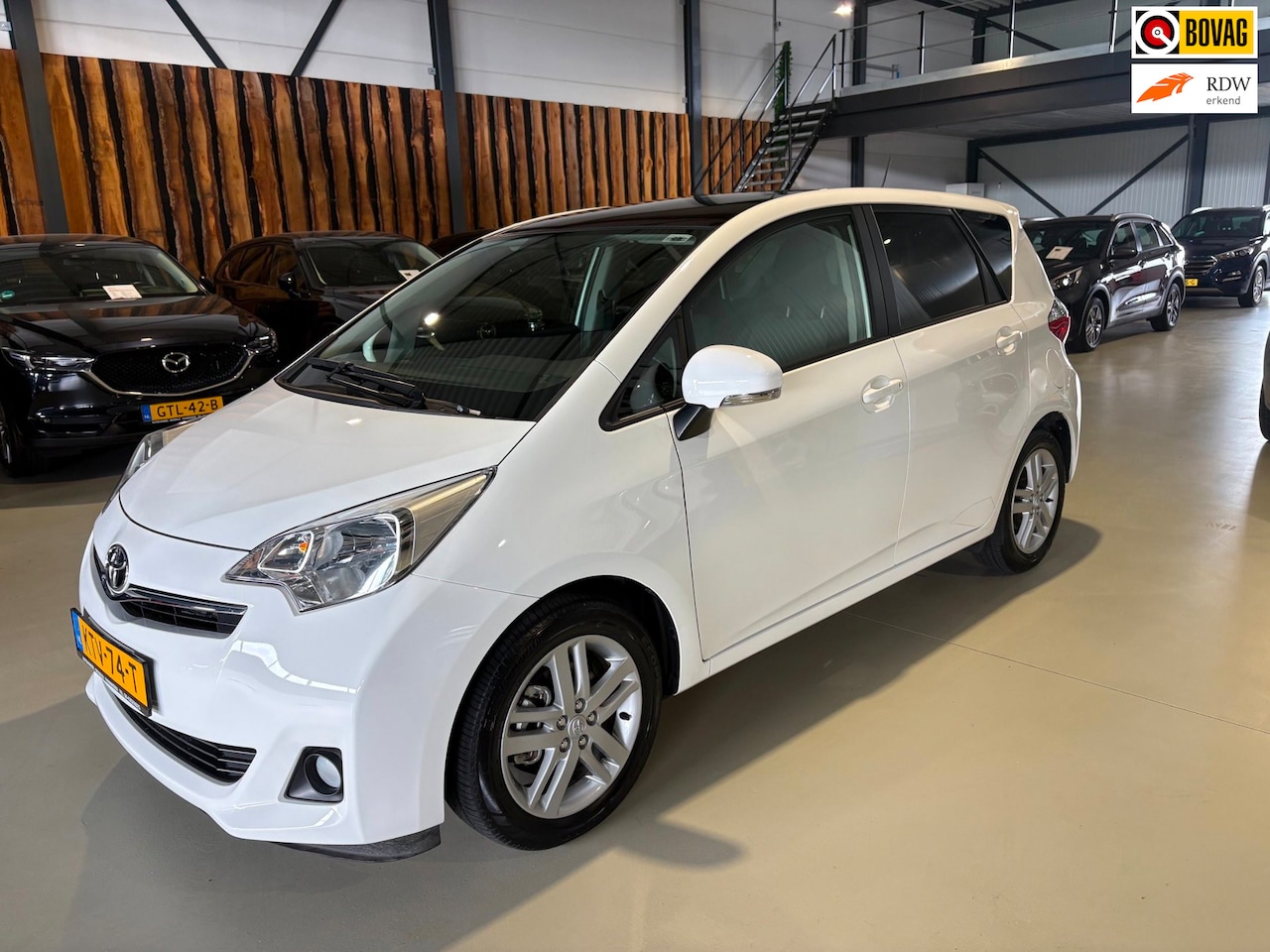 Toyota Verso S - 1.3 VVT-i Dynamic 1.3 VVT-i Dynamic - AutoWereld.nl