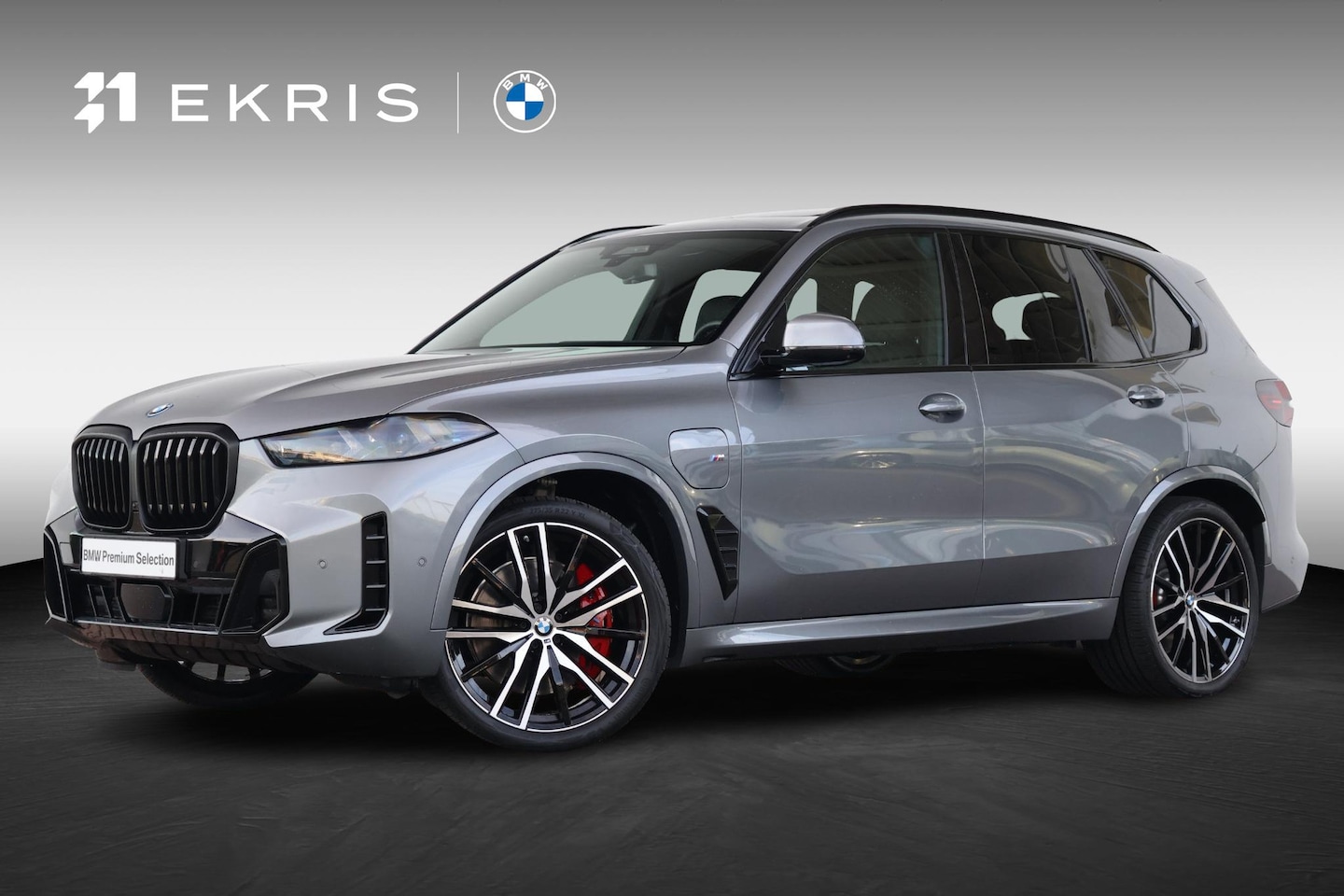 BMW X5 - xDrive50e | Sport Pakket Pro | Panorama Dak | 22'' LM | Comfortstoelen | Active Steering | - AutoWereld.nl