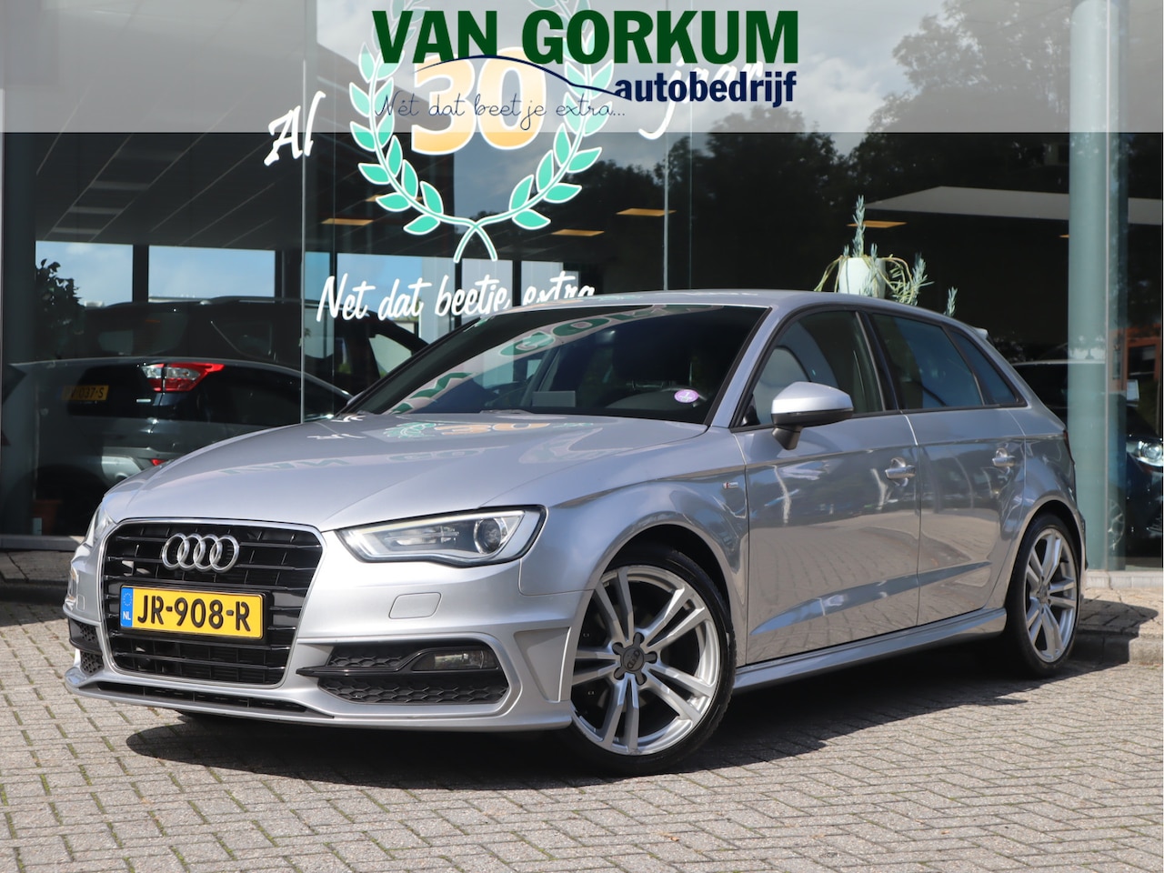 Audi A3 Sportback - 1.4 TFSI CoD Adrenalin Sport Navi / Led / Airco / Elekramen / S-Line binnen en buitenzijde - AutoWereld.nl
