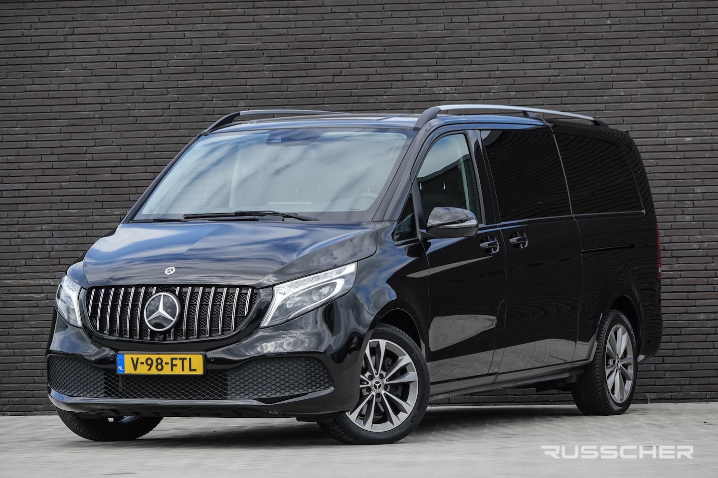 Mercedes-Benz V-klasse - 300d 237Pk 9G-Tronic | Avantgarde | Extra Lang | Dubbele Cabine | 360° Camera | Leder | 18 - AutoWereld.nl