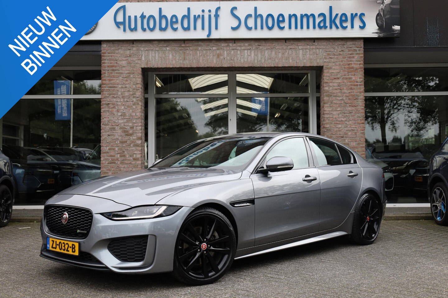 Jaguar XE - 2.0 P250 HSE R-Dynamic STOELVERW. MEMORY CAMERA CARPLAY DAB NAVI CRUISE CLIMA 2XPDC 19''LM - AutoWereld.nl