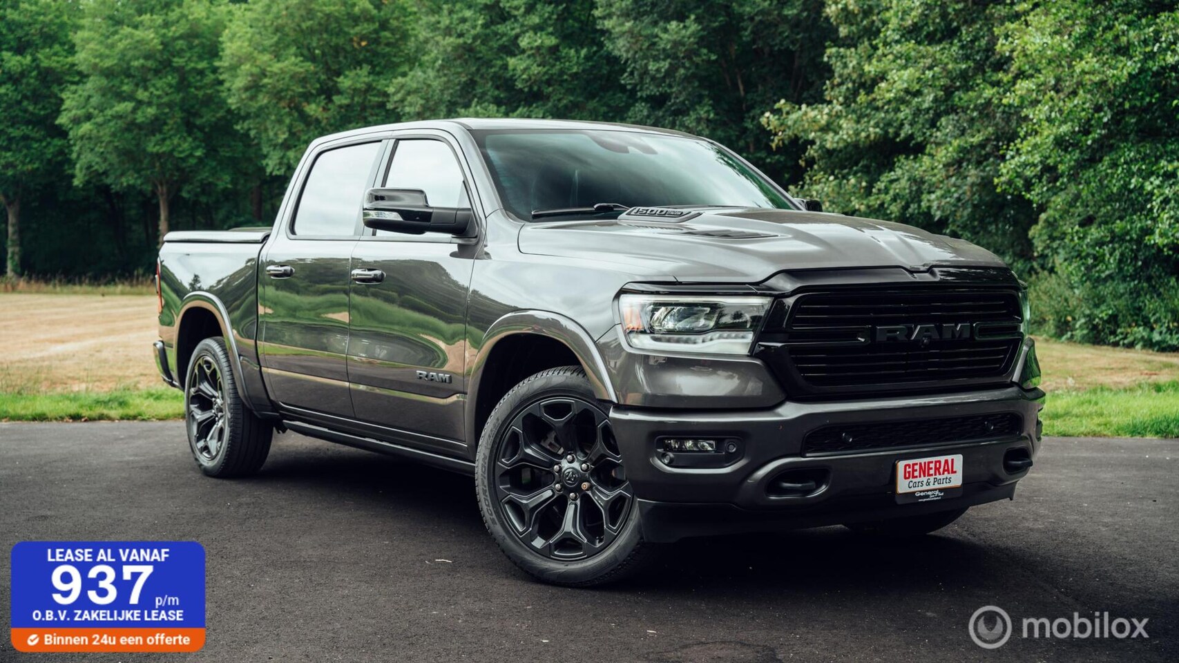 Dodge Ram 1500 - Laramie Night Crew Cab 4x4 - AutoWereld.nl