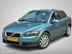 Volvo C30 - 2.4 D5 5-cilinder diesel Automaat met trekhaak