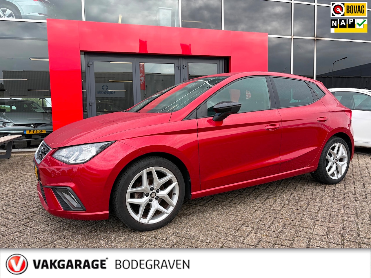 SEAT Ibiza - 1.0 TSI FR Business Intense / carplay / camera - AutoWereld.nl