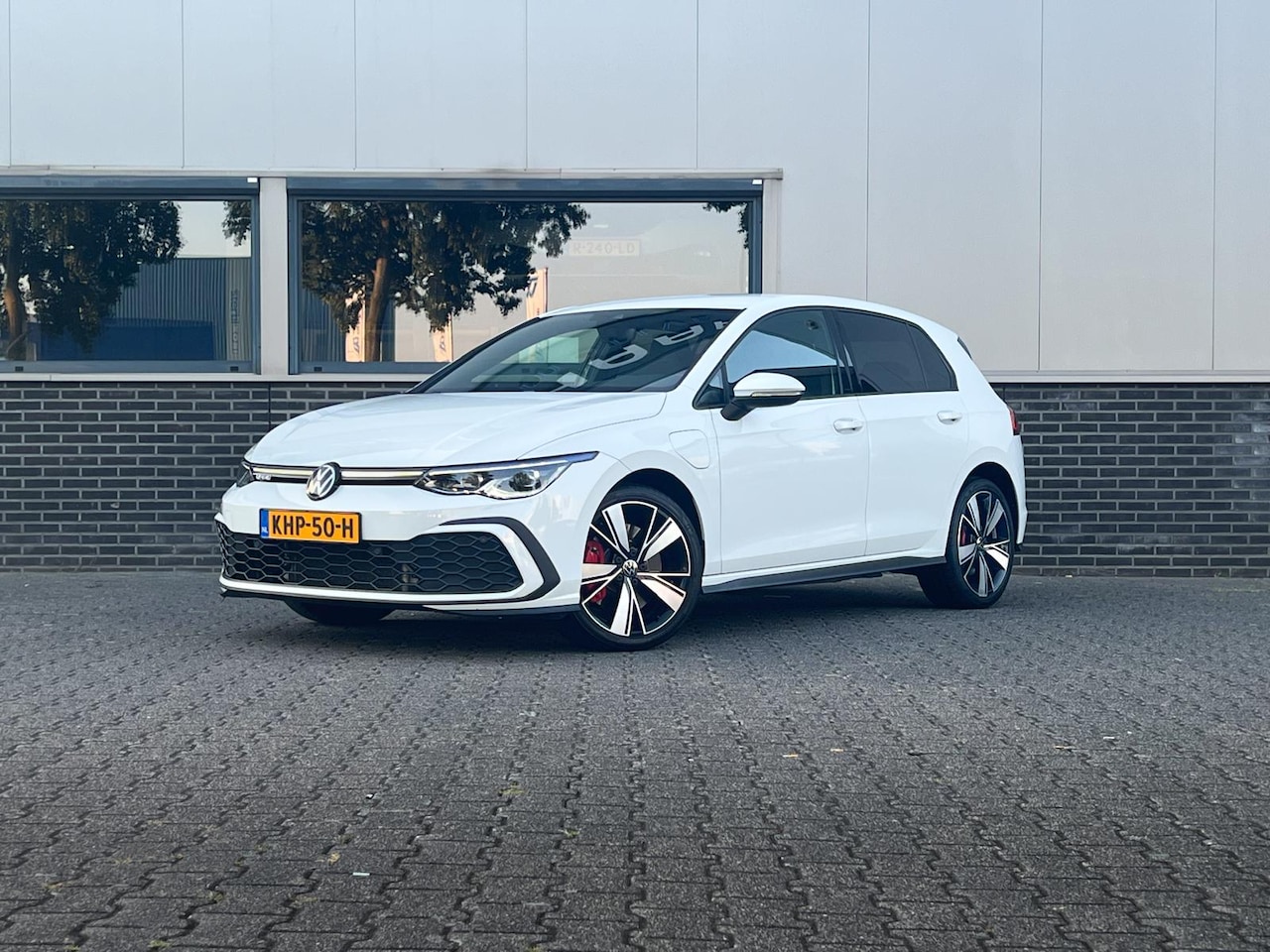 Volkswagen Golf - 1.4 eHybrid GTE IQ. Light | Stoel + Stuurverwarming | Adaptive Cruise Control - AutoWereld.nl