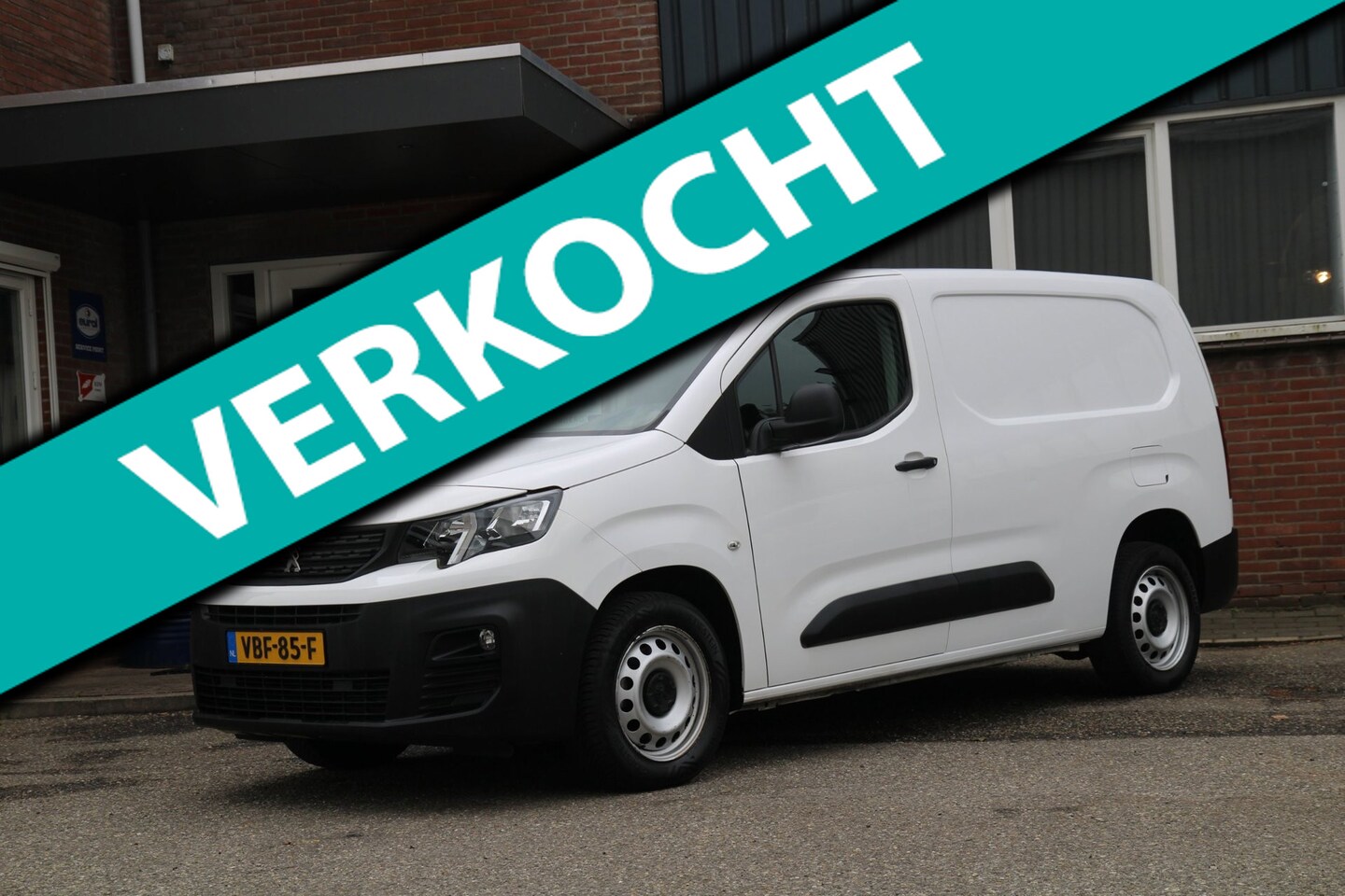 Peugeot Partner - 1.6 BlueHDI Premium Long L2 / Trekhaak / Navi Carlink / Cruise - AutoWereld.nl