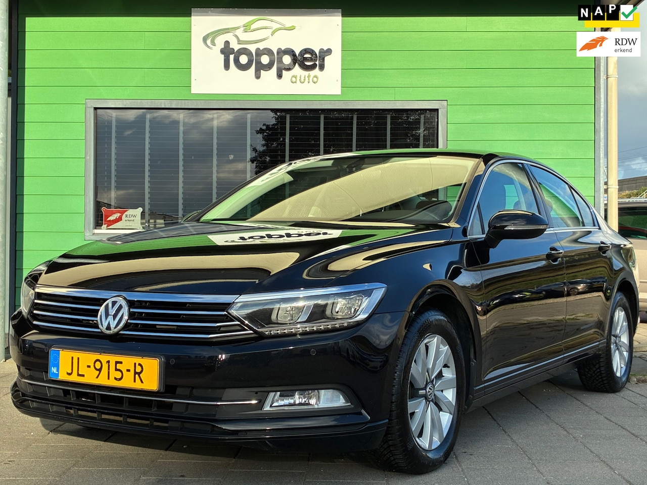 Volkswagen Passat - 1.4 TSI ACT Connected Series|1e Eigenaar|Automaat|Navigatie|CruiseControl|Climatronic|PDC| - AutoWereld.nl