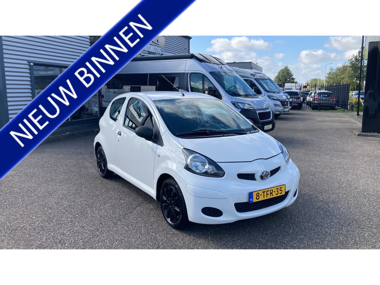 Toyota Aygo - 1.0-12V 3Drs Acces. Leuke wagen. Geleverd met nieuwe APK. - AutoWereld.nl