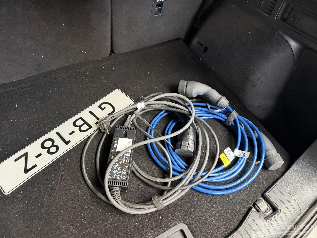 Ford Kuga - 2.5 PHEV ST-Line NAP!