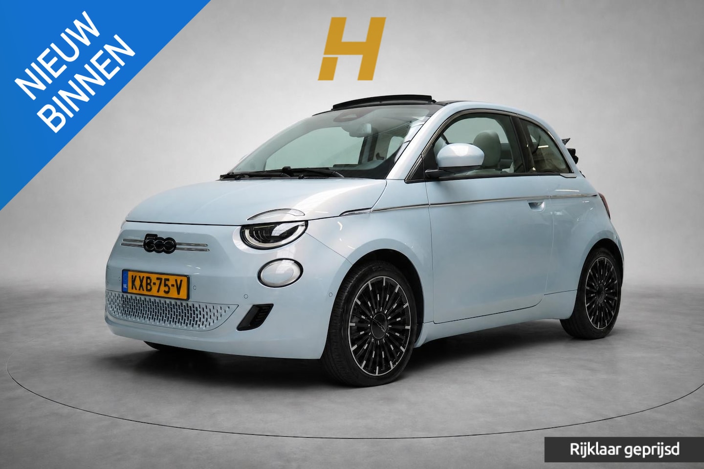 Fiat 500e - Cabrio La Prima by Bocelli 42 kWh | SoH 94,9% | Navigatie | Carplay | Camera | Stoelverwar - AutoWereld.nl