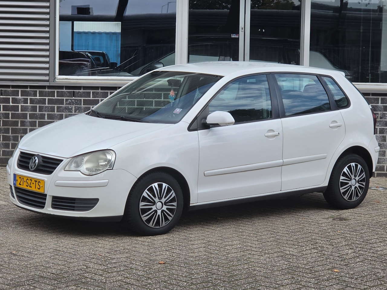 Volkswagen Polo - 1.9 TDI Optive airco - AutoWereld.nl