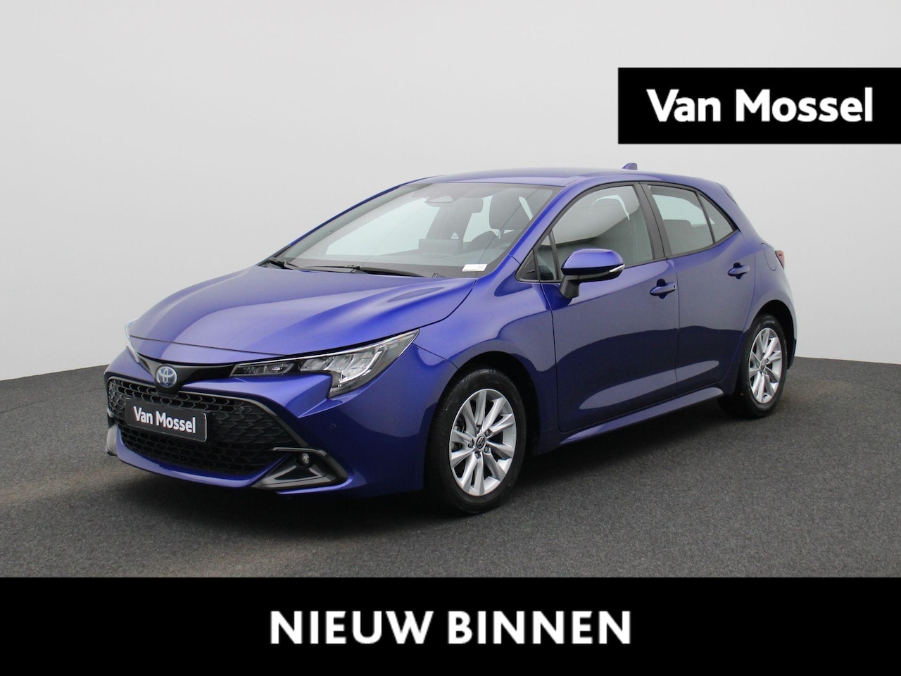 Toyota Corolla - Hybrid 140 Active | ACHTERUITRIJCAMERA | NAVIGATIE | CLIMATE CONTROL | STOELVERWARMING | - AutoWereld.nl