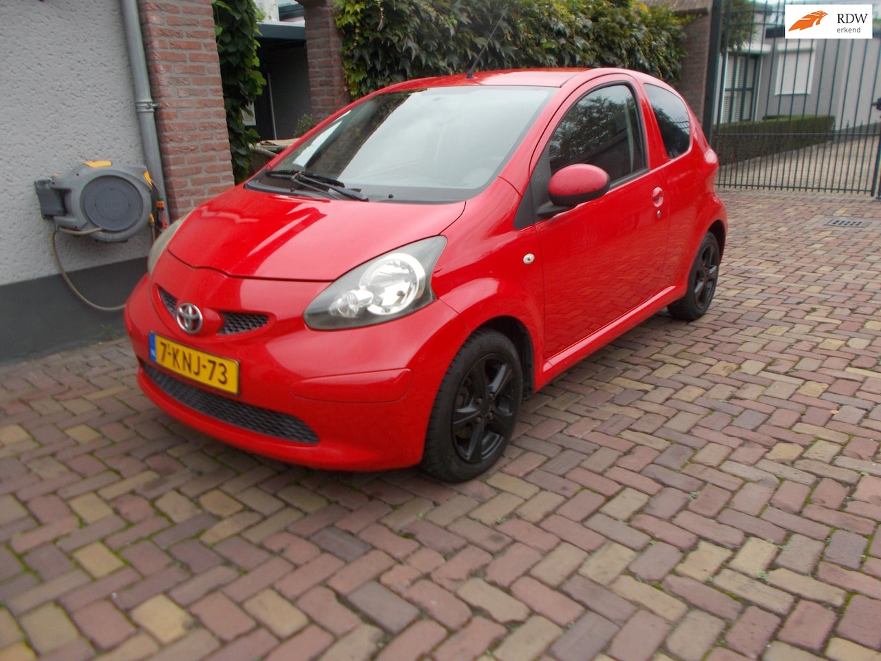 Toyota Aygo - 1.0-12V nwe apk bij aflevering 999 euro - AutoWereld.nl