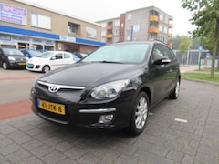 Hyundai i30 Wagon - 1.6 I CVVT CROSS109.339 KM NAP