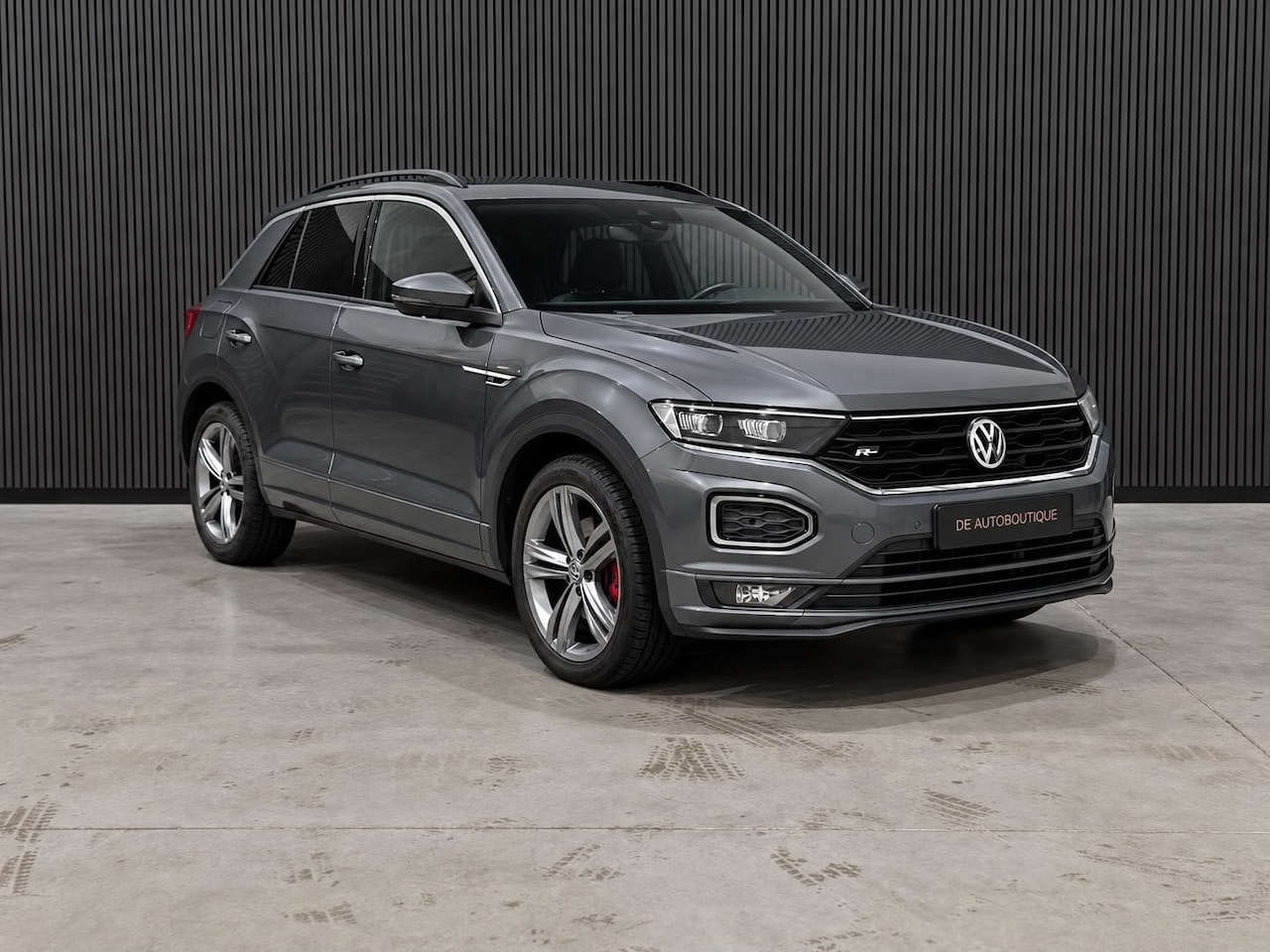 Volkswagen T-Roc - 1.5 TSI R line Int&Ext / IQ Light / Keyless / Camera / Virtual - AutoWereld.nl