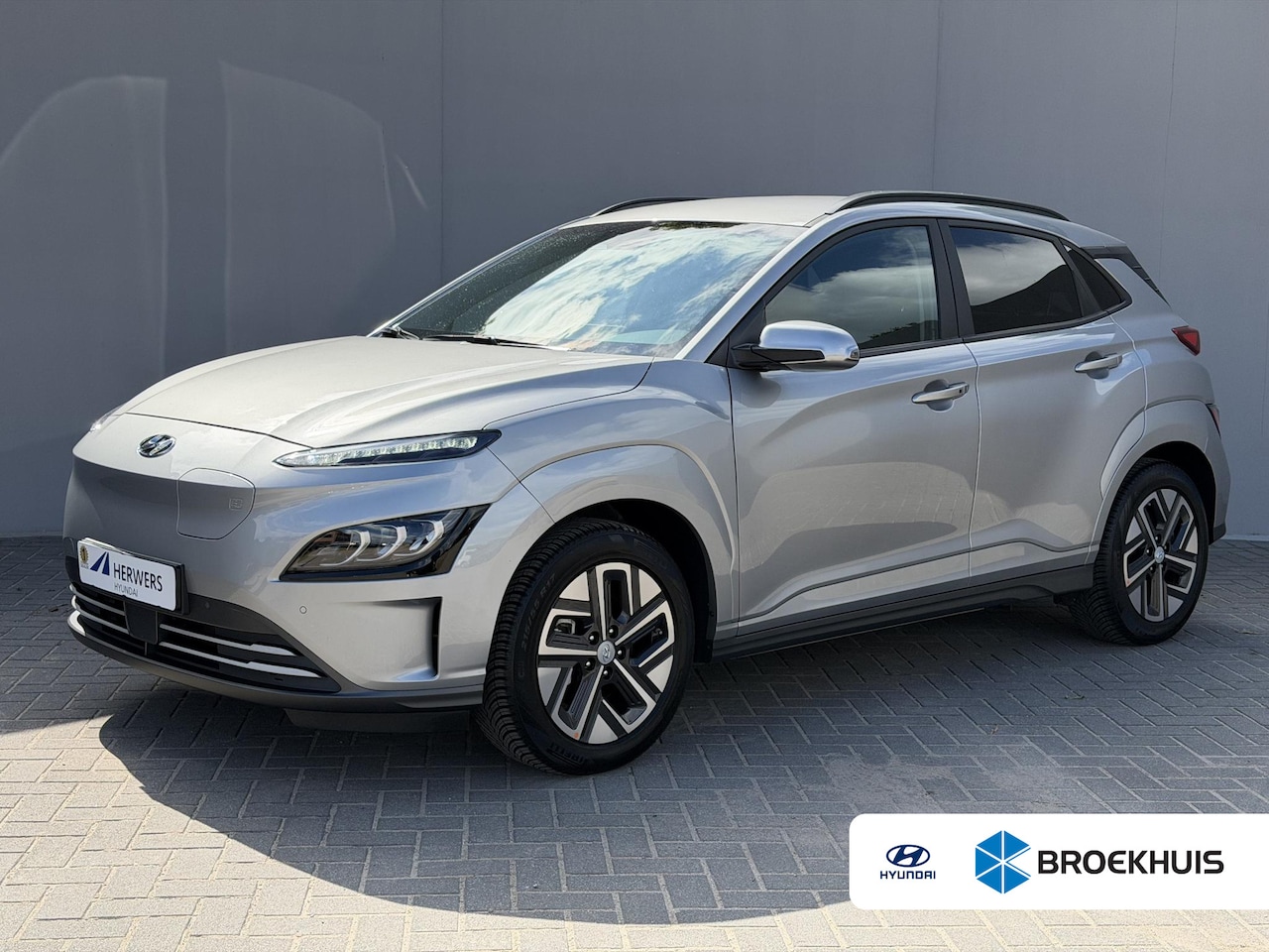 Hyundai Kona Electric - EV Comfort Smart 39 kWh / Accu SOH 91% / Warmtepomp / Navigatie / Adaptieve Cruise / CCS L - AutoWereld.nl