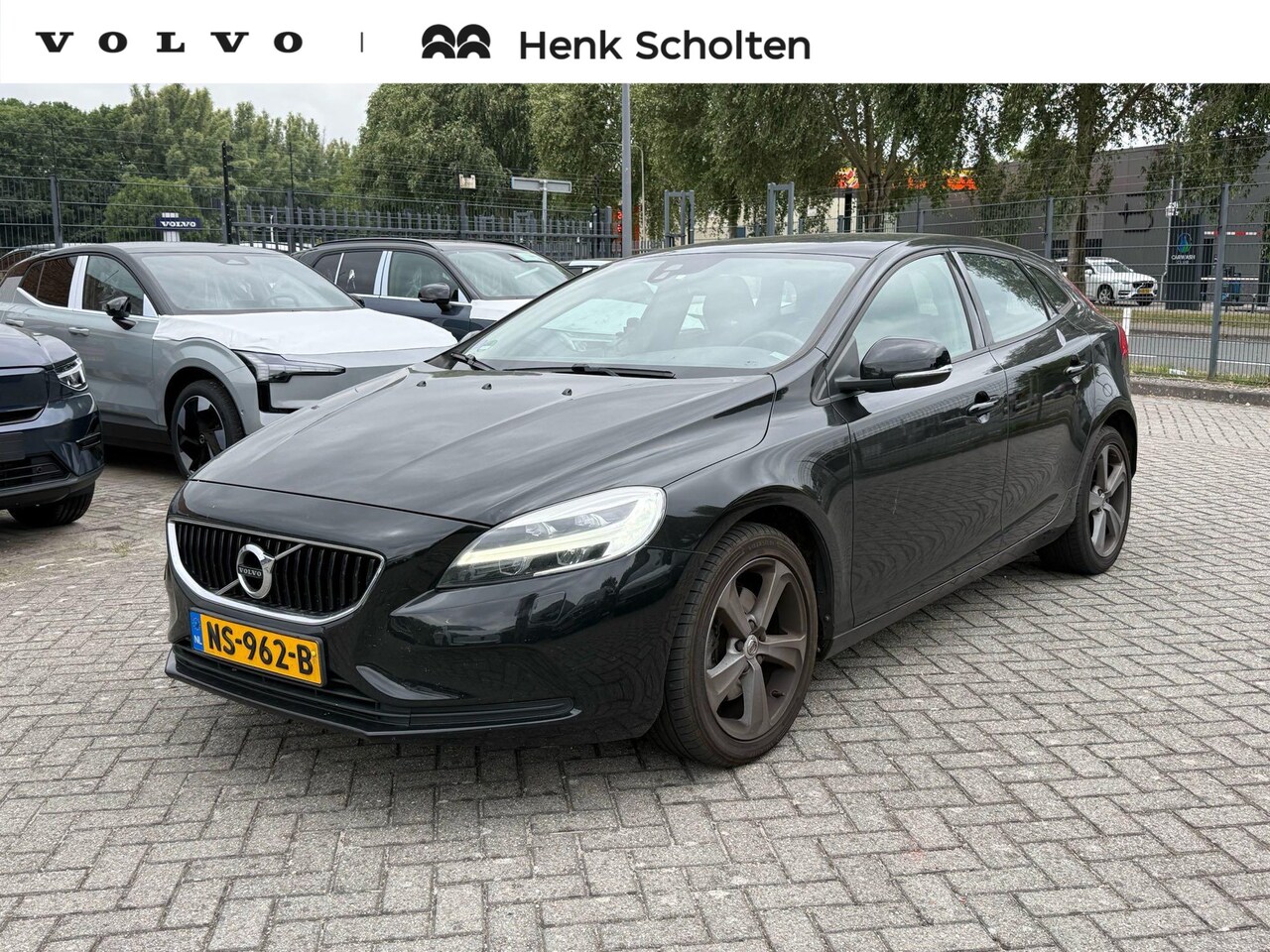 Volvo V40 - 2.0 T3 Nordic 2.0 T3 Nordic+ - AutoWereld.nl