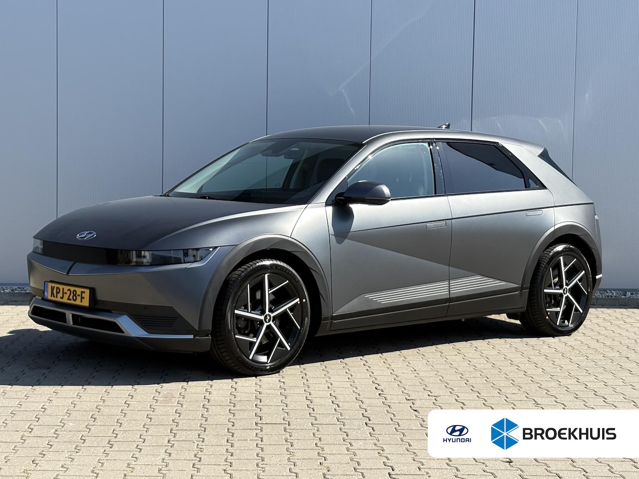 Hyundai IONIQ 5 - Connect 77.4 kWh / SOH 100% / Fabrieksgarantie tot 04-2028 / Dealer onderhouden / CCS snel - AutoWereld.nl