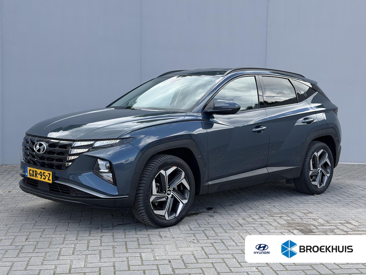 Hyundai Tucson - 1.6 T-GDI PHEV Comfort Smart 4WD / Dealer Onderhouden / Fabrieksgarantie tot 9-2028 / Navi - AutoWereld.nl
