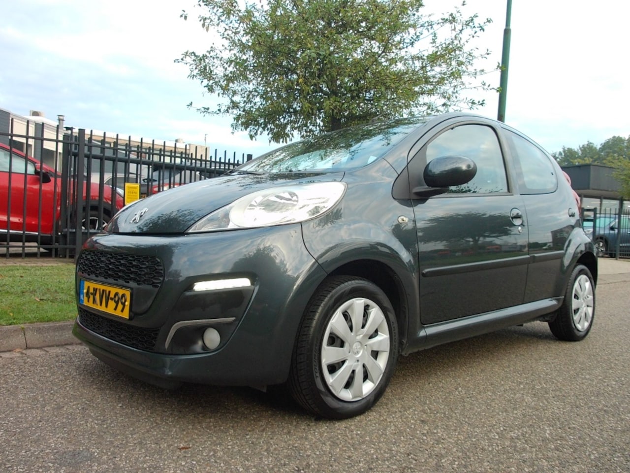 Peugeot 107 - 1.0 12V 5DR Collection Airco Metallic Mooi - AutoWereld.nl