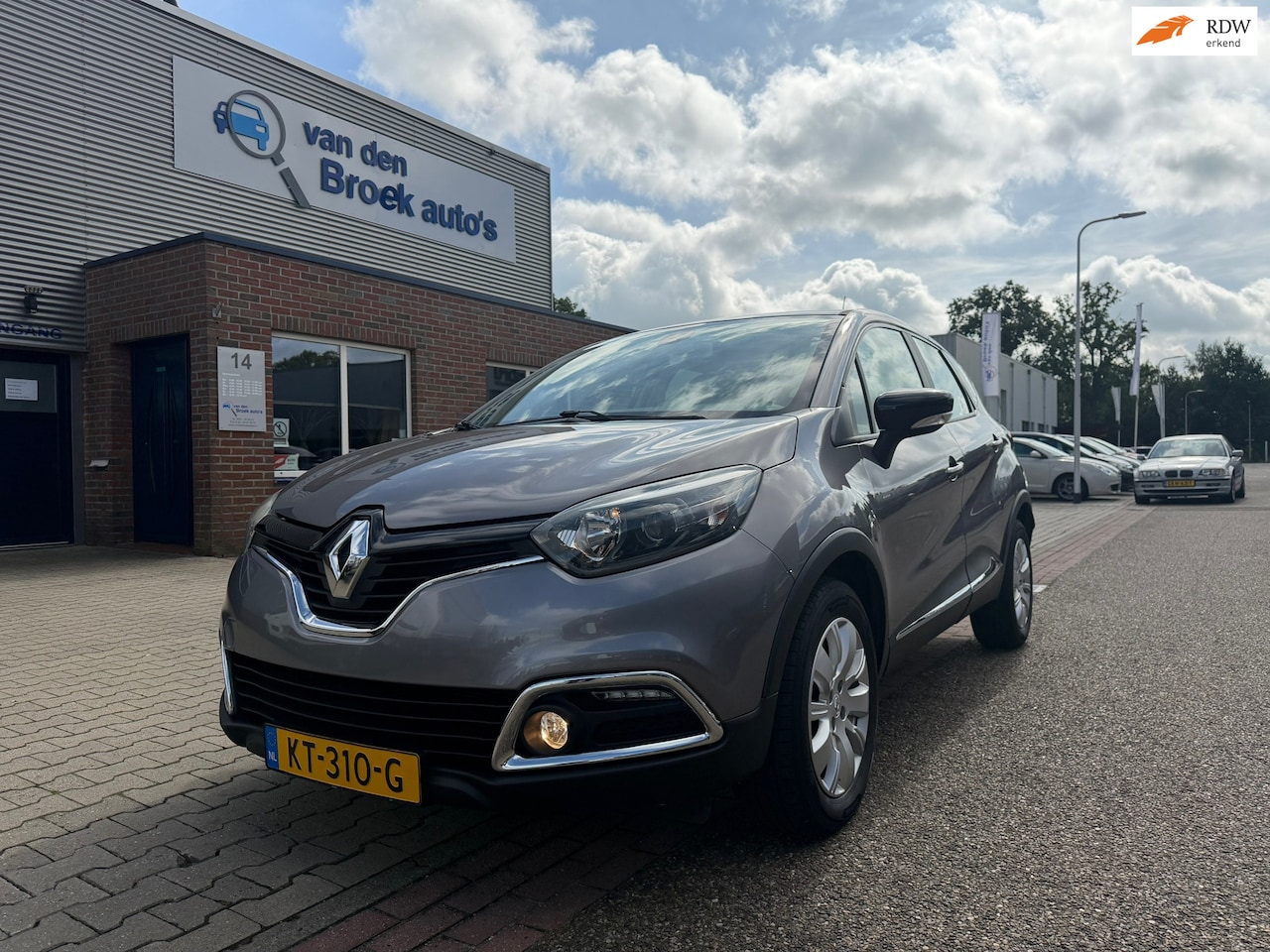 Renault Captur - 1.2 TCe Dynamique AUTOMAAT /Clima/Cruise/TREKHAAK/Stoelverw/PDC - AutoWereld.nl