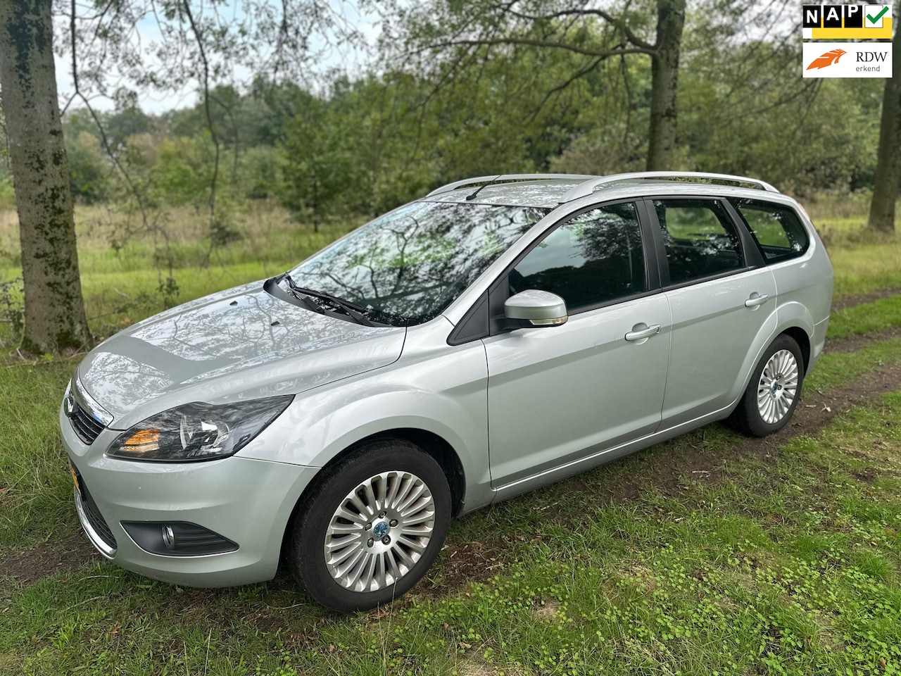 Ford Focus Wagon - 1.8 Limited apk t/m 30-09-2027 - AutoWereld.nl