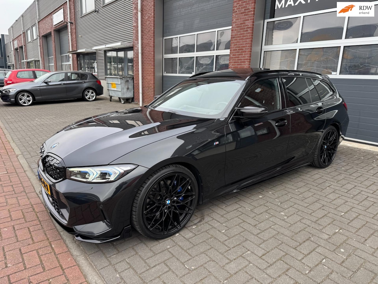 BMW 3-serie - M340i LCI xDrive ACC Pano Leder Camera Trekhaak H/K HUD - AutoWereld.nl