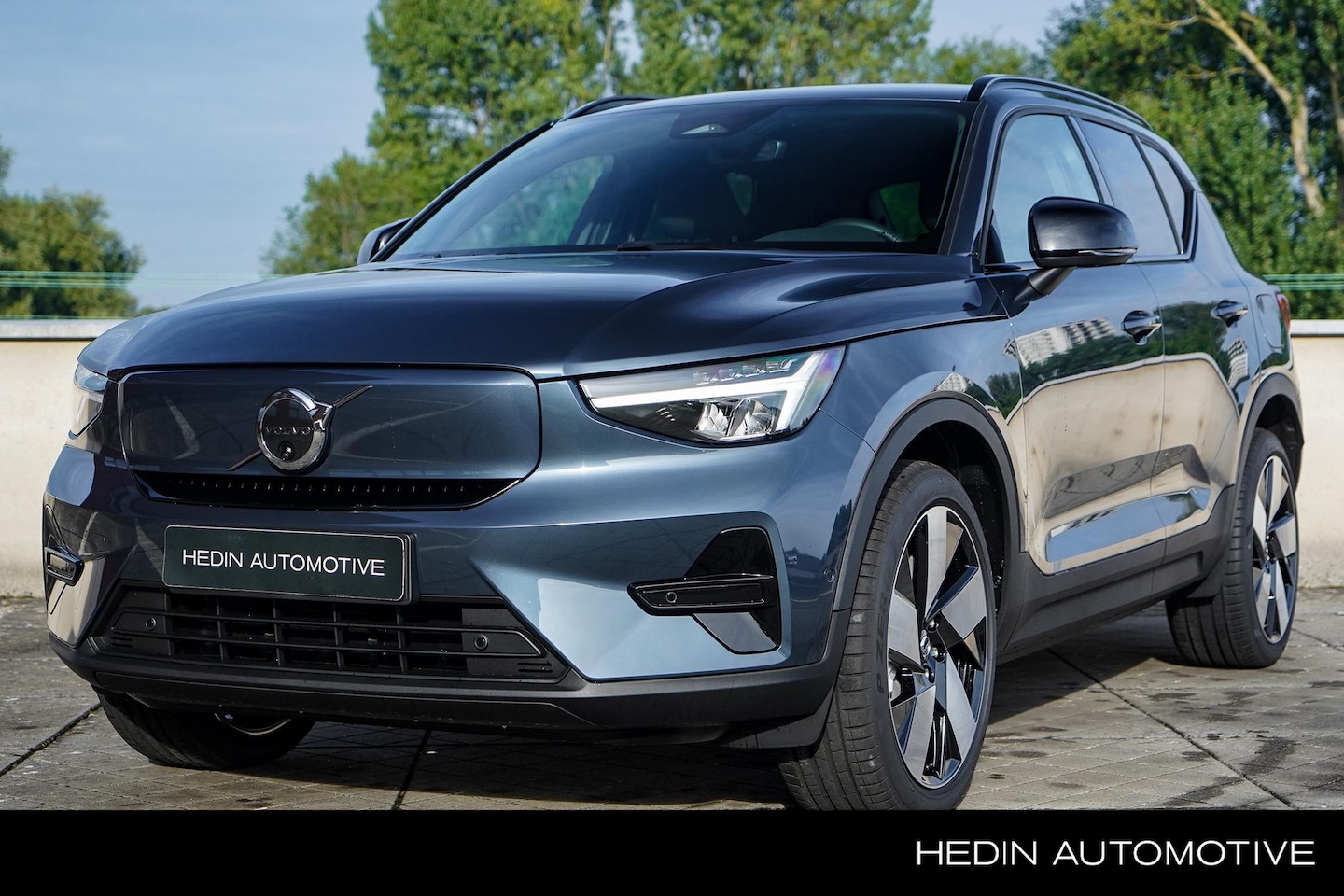 Volvo EX40 - Single Motor Extended Range Plus Europa 82 kWh 360 graden parkeercamera | Verwarmbare Voor - AutoWereld.nl
