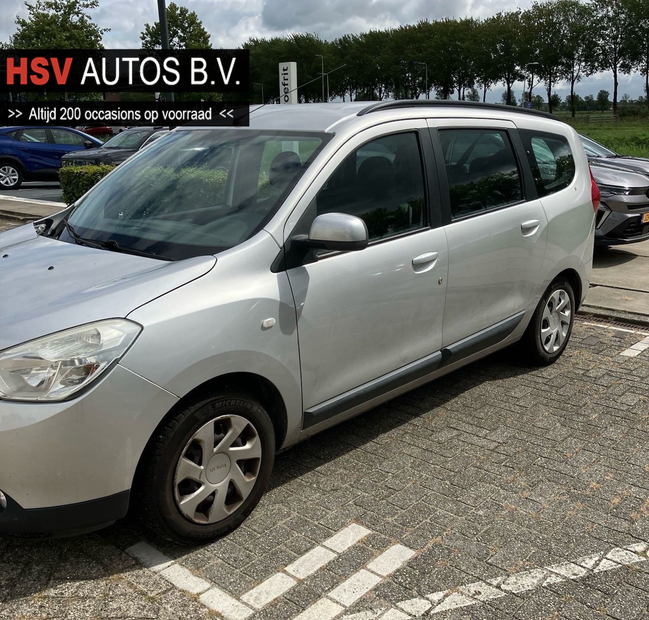 Dacia Lodgy - 1.6 MPi 7-pers airco *149.000km* - AutoWereld.nl