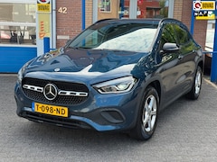 Mercedes-Benz GLA-Klasse - 200 Luxury Line | Org. NL + NAP | Elektr. stoelen + geh. | Parkeersens V + A + Camera